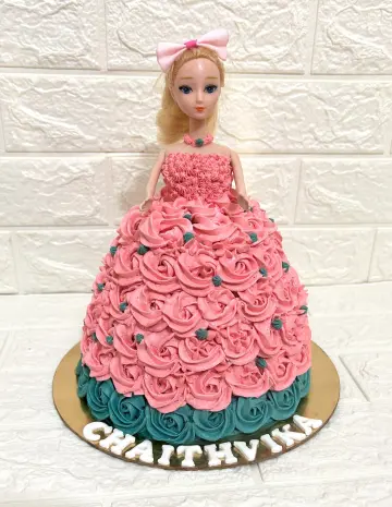 Doll cake